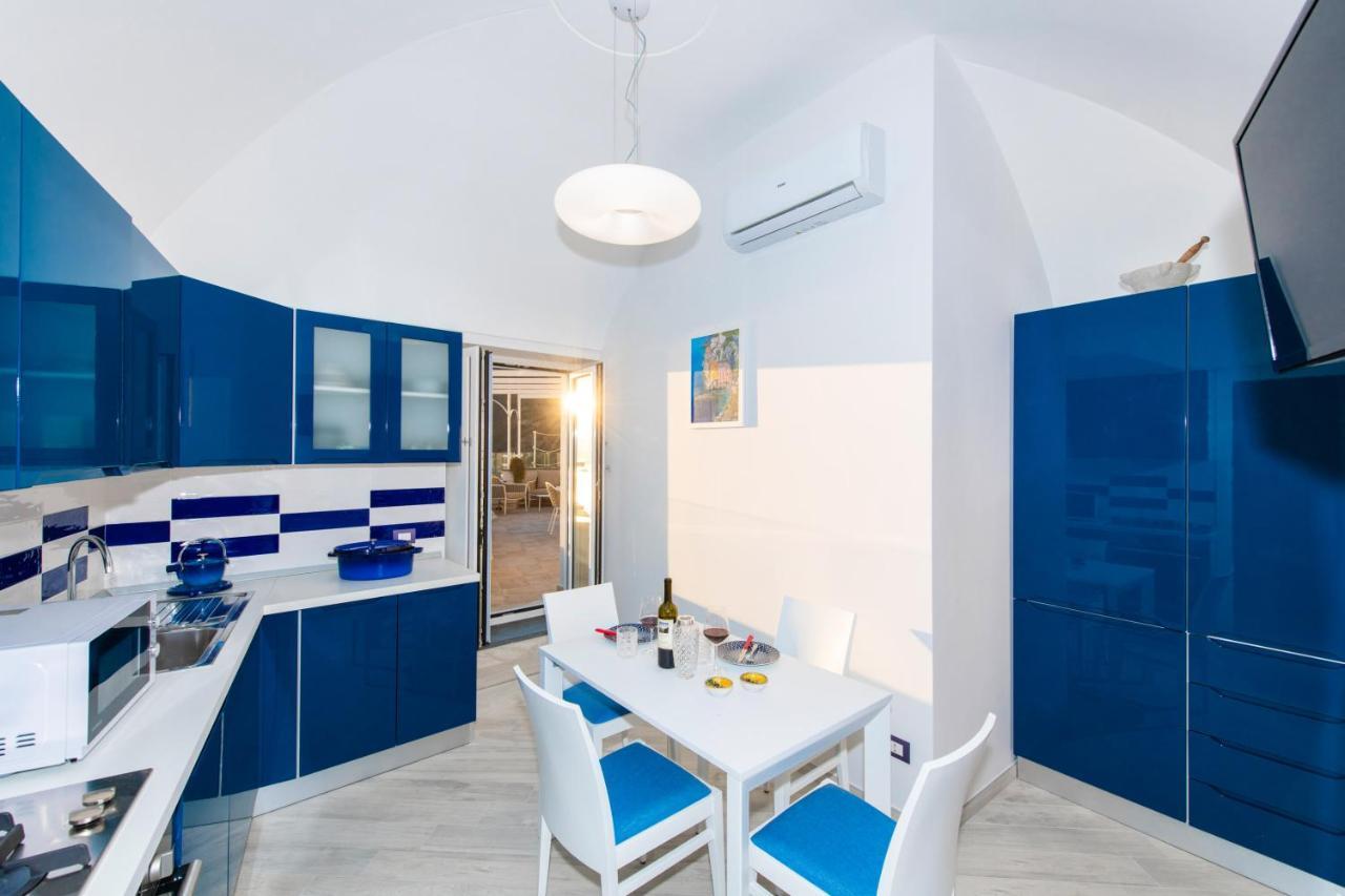 Villa La Tagliata Spectacular Jacuzzi Tub Amazing View And Private Parking Garage Positano Exterior photo